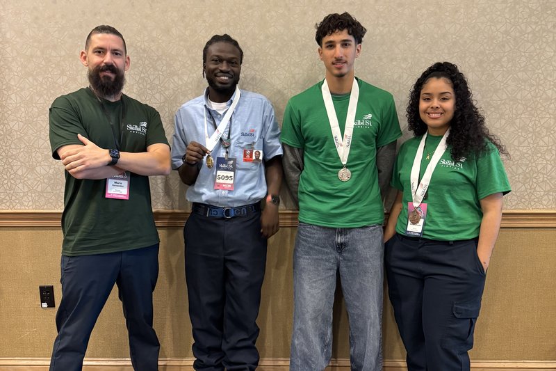 SkillsUSA Florida collision competitors