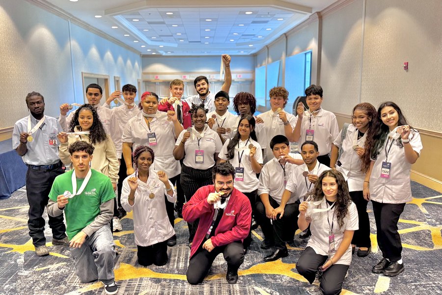 Collision students celebrating with their medals at the SkillsUSA Florida state conference